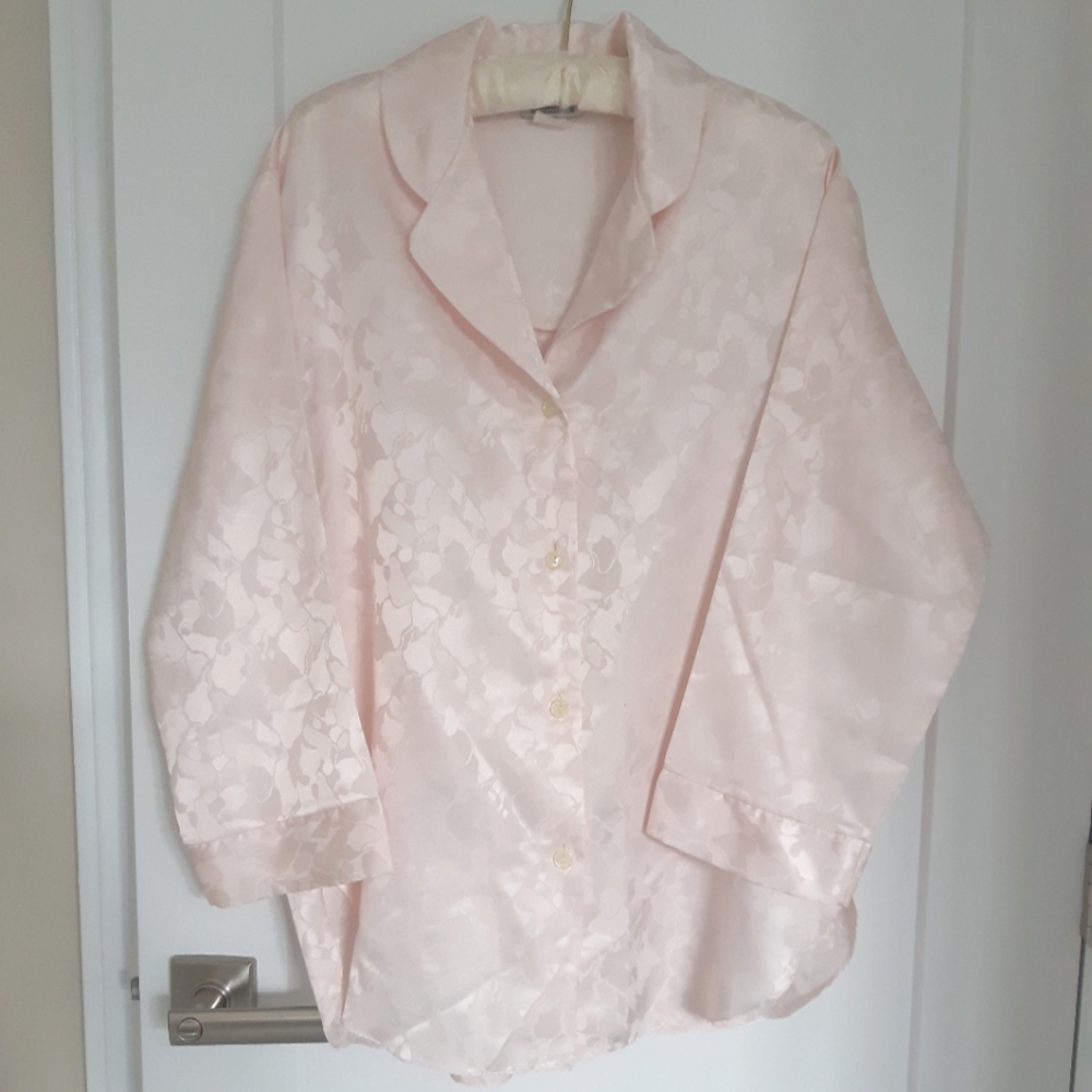 Satiny Nightshirt / Pyjama top